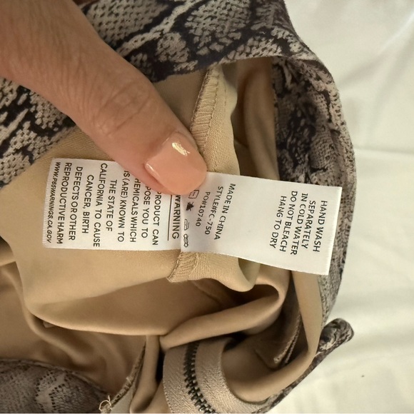 Fate Snakeskin Pattern Skirt - Picture 5 of 5